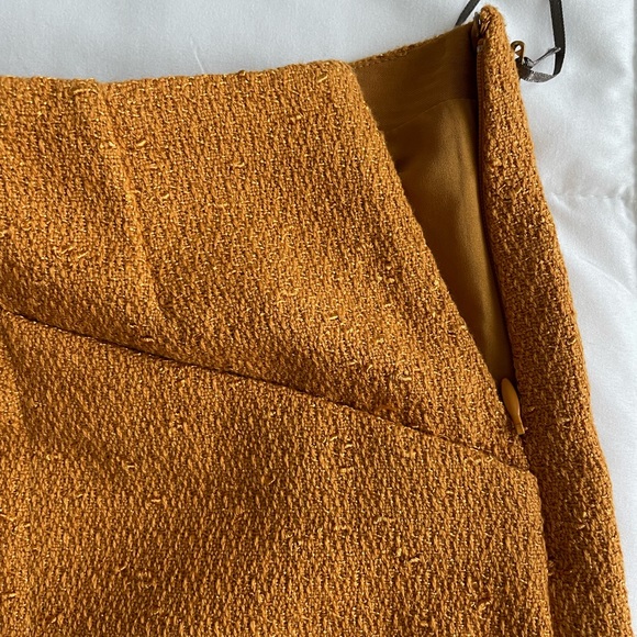 The Limited Tweed Skirt - Picture 4 of 6